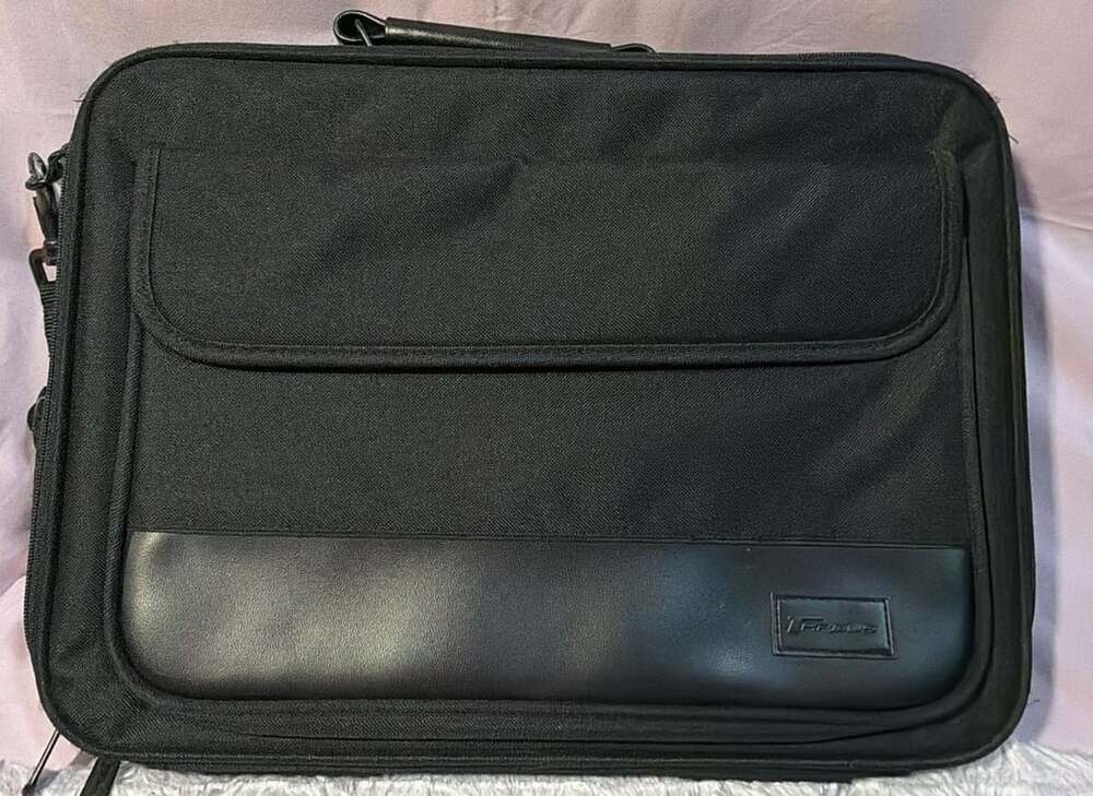 Targus Black Padded Laptop Briefcase Messenger Bag